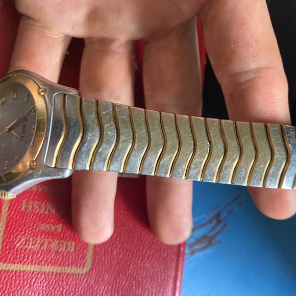 Ebel Classic Wave Mens Watch - Picture 3 of 4